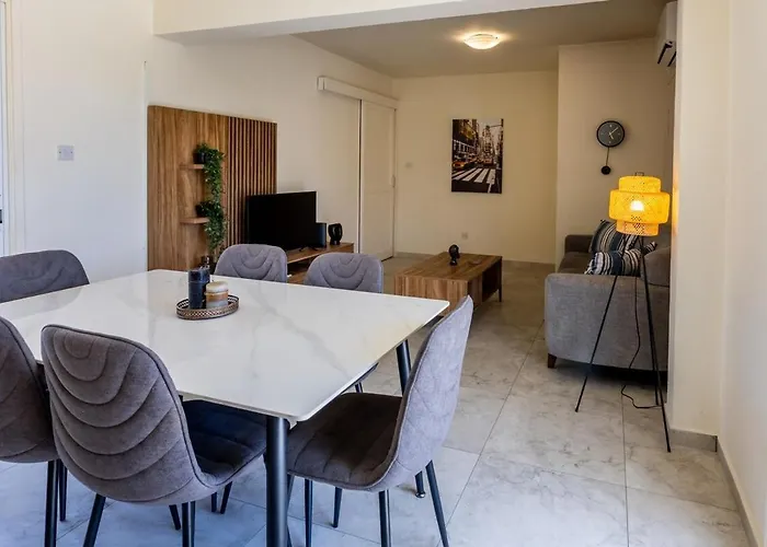 Lovely In Kapsalos Lemesos