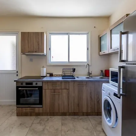 Lovely In Kapsalos Nyaraló