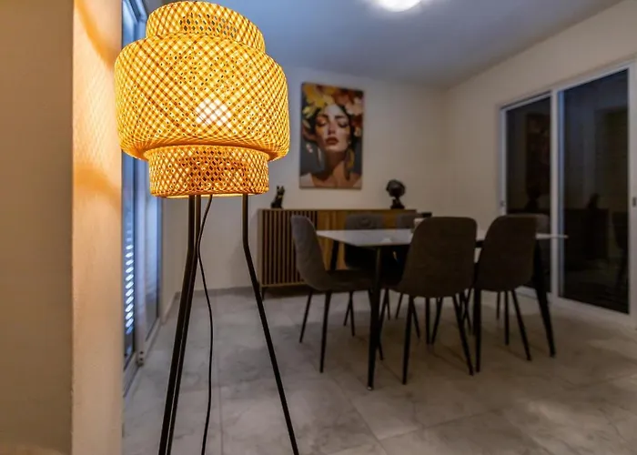 Lovely In Kapsalos Lemesos